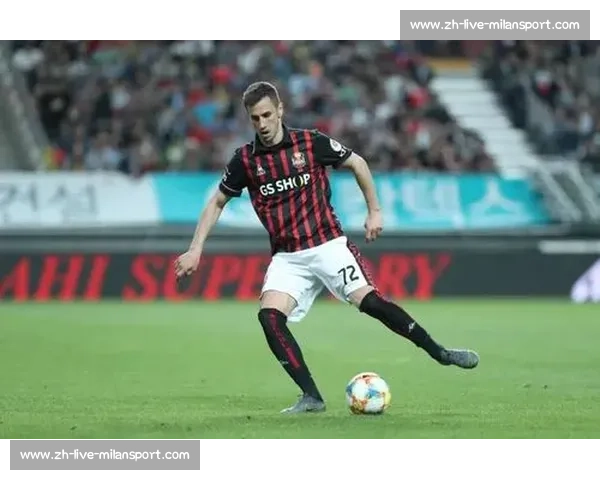 土伦杯季军赛半场：亚历山大 - 林格瓦拉对轰 墨西哥 U20 暂 1-1 丹麦 U20